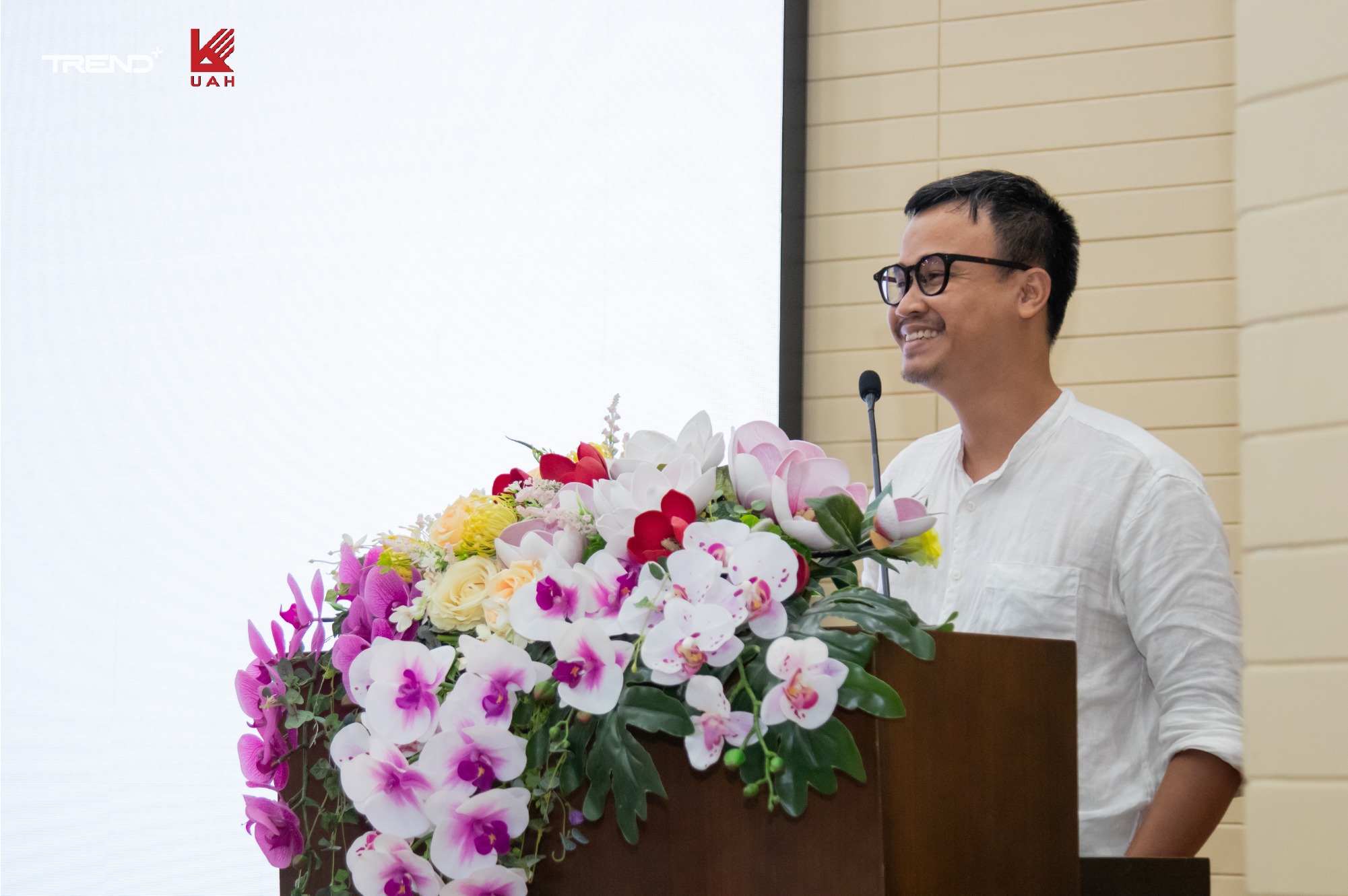 KTS, NTK Nguyễn Đình Hòa tại talkshow Bản địa hóa xu hướng: Sáng tạo để tiếp biến