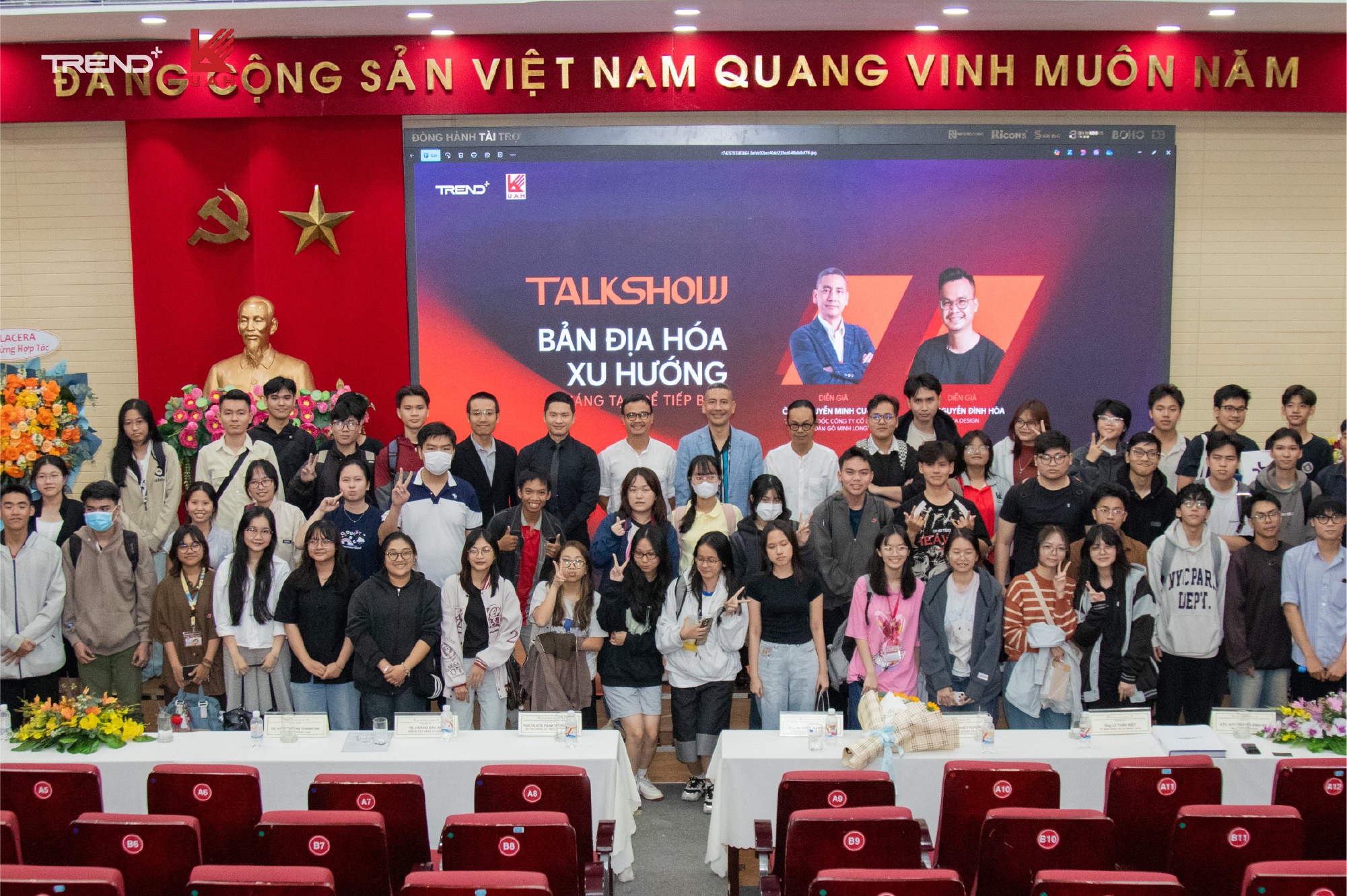 Talkshow Bản địa hóa xu hướng: Sáng tạo để tiếp biến